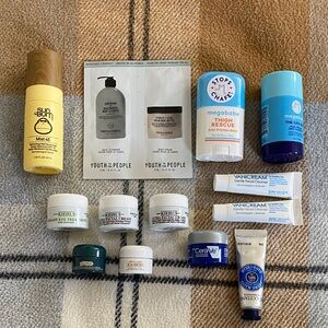 Skincare / Moisturizer Deluxe Sample Bundle